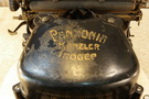 Monarch antik írógép